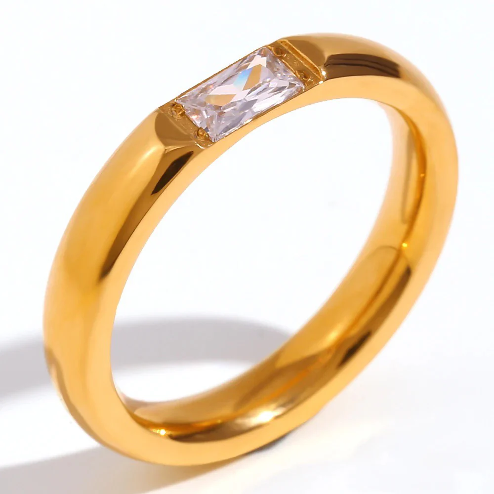 18k Baguette Cut Birthstone Ring - Image 12