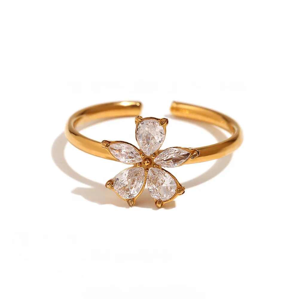 18k Feminine Five Petal Diamond Ring - Image 9