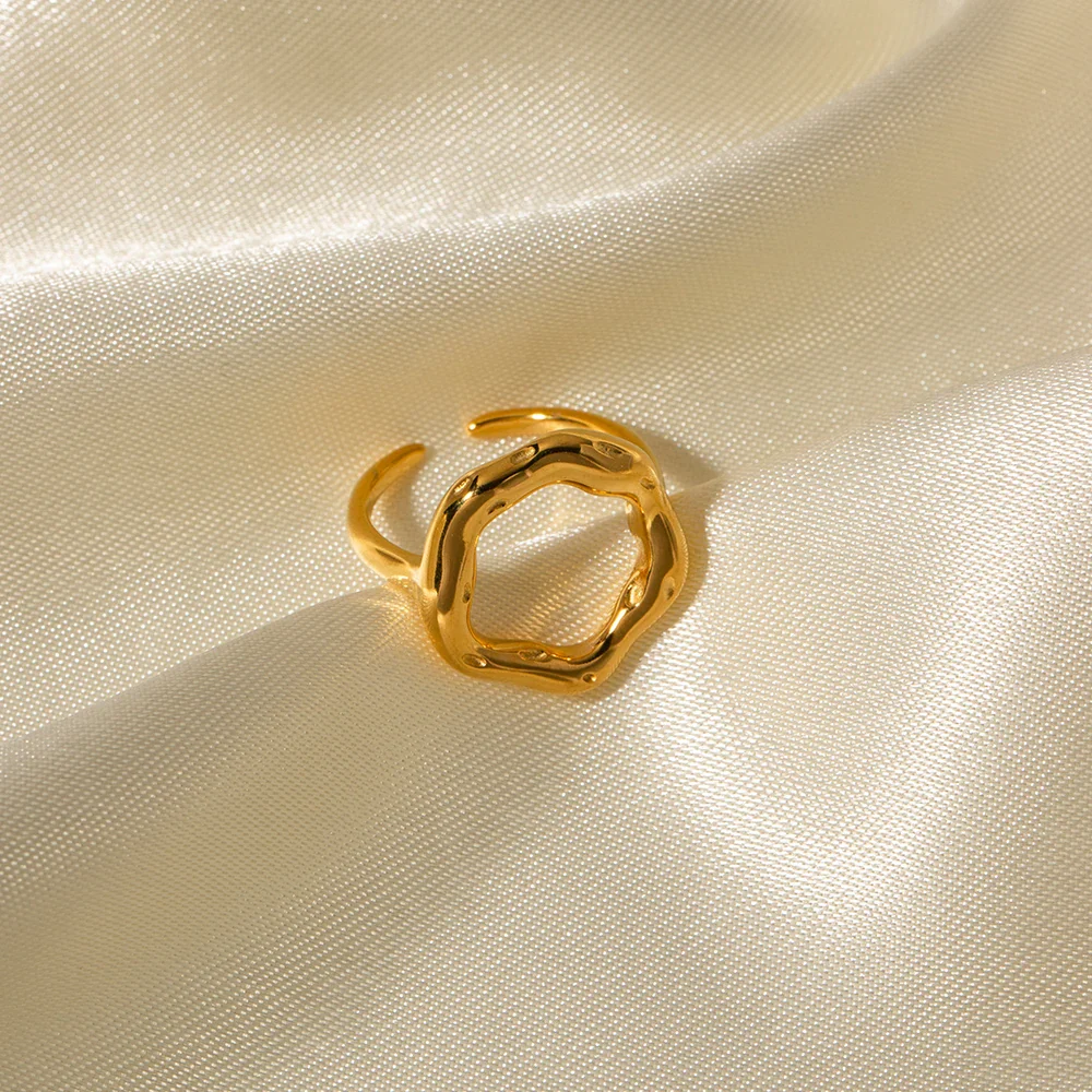 18k Melted Flower Open Ring - Image 5