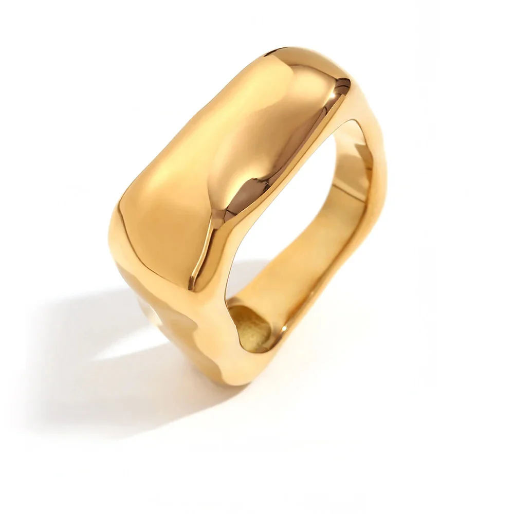 18k Textured Square Ring - Image 8