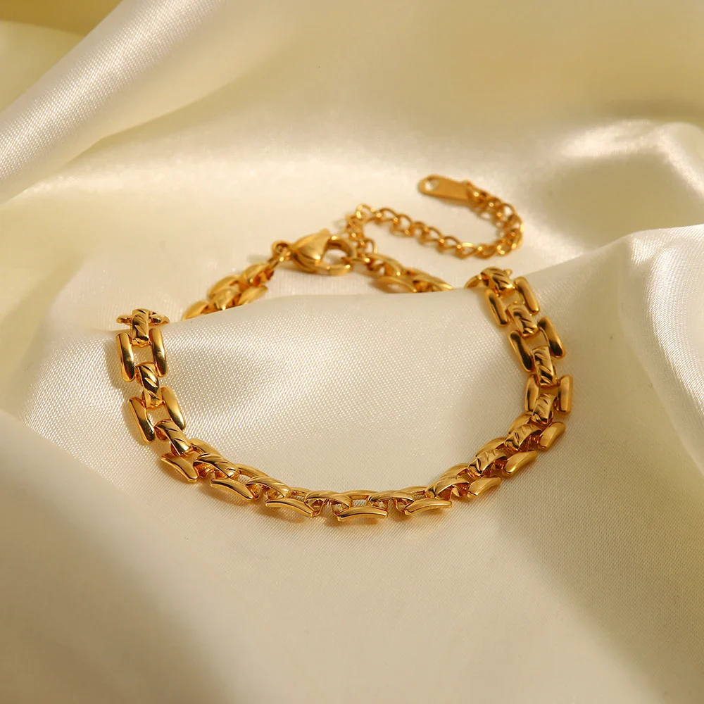 18k Thin Horology Inspired Bracelet - Image 4