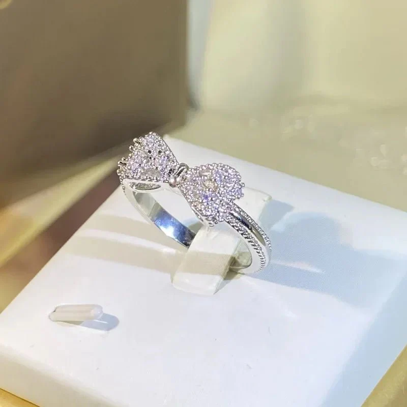 Charming Diamond Bow Ring - Image 4