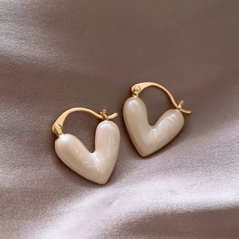 Classy Enamel Heart Earrings - Image 6