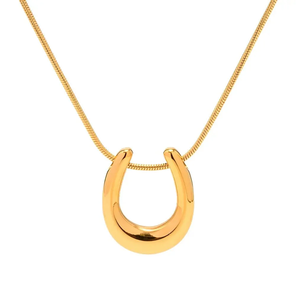 Dainty Lucky Horseshoe Necklace - Image 6