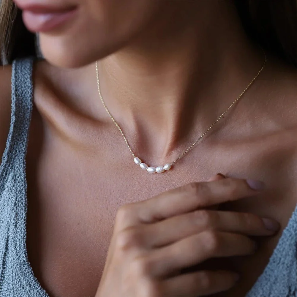 Dainty Strung Beaded Chain Necklace - Image 4