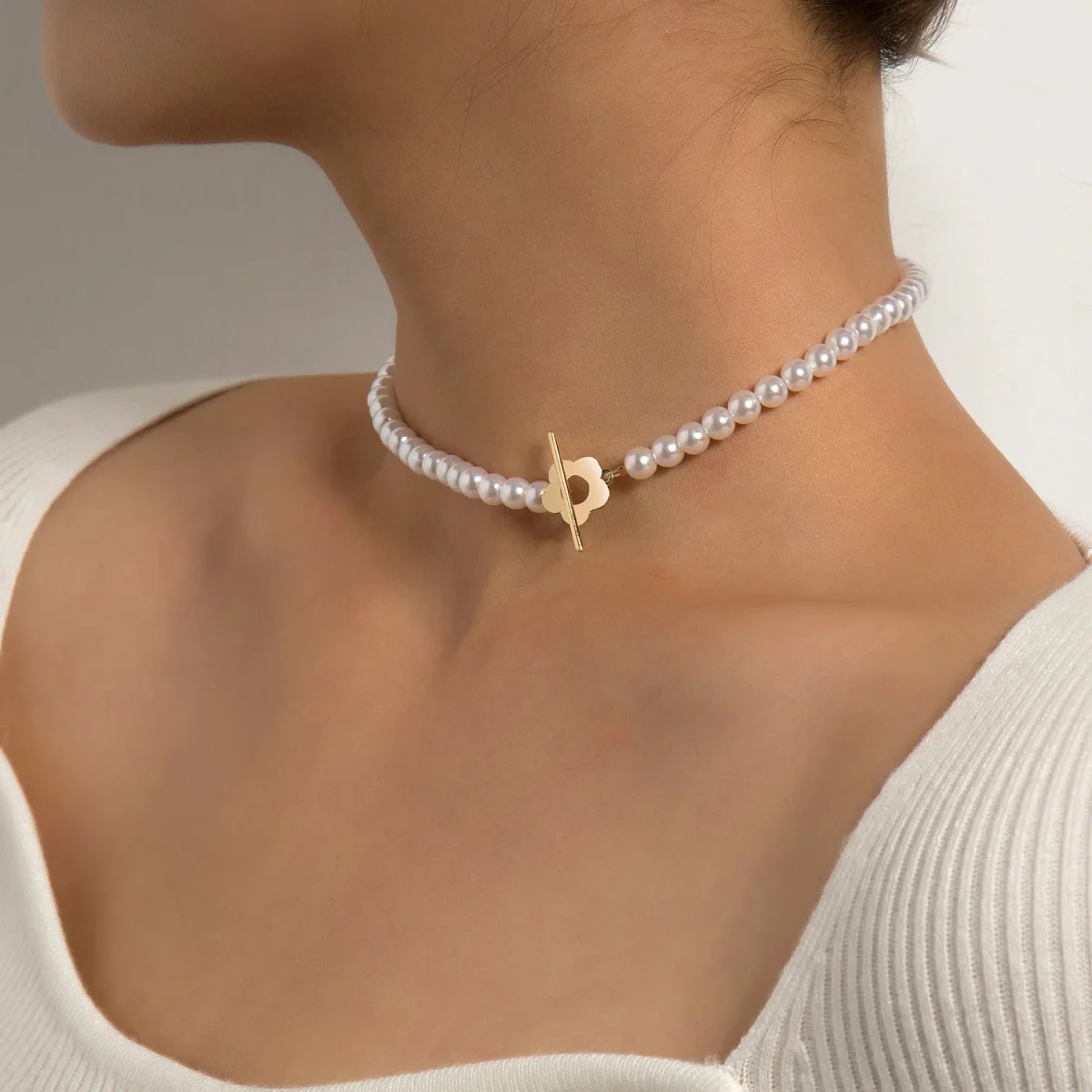 Floral Choker Flower Clasp Necklace - Image 6