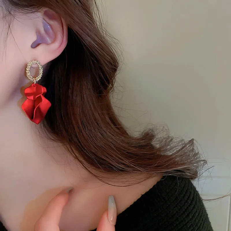 Floral Rose Petal Earrings - Image 3