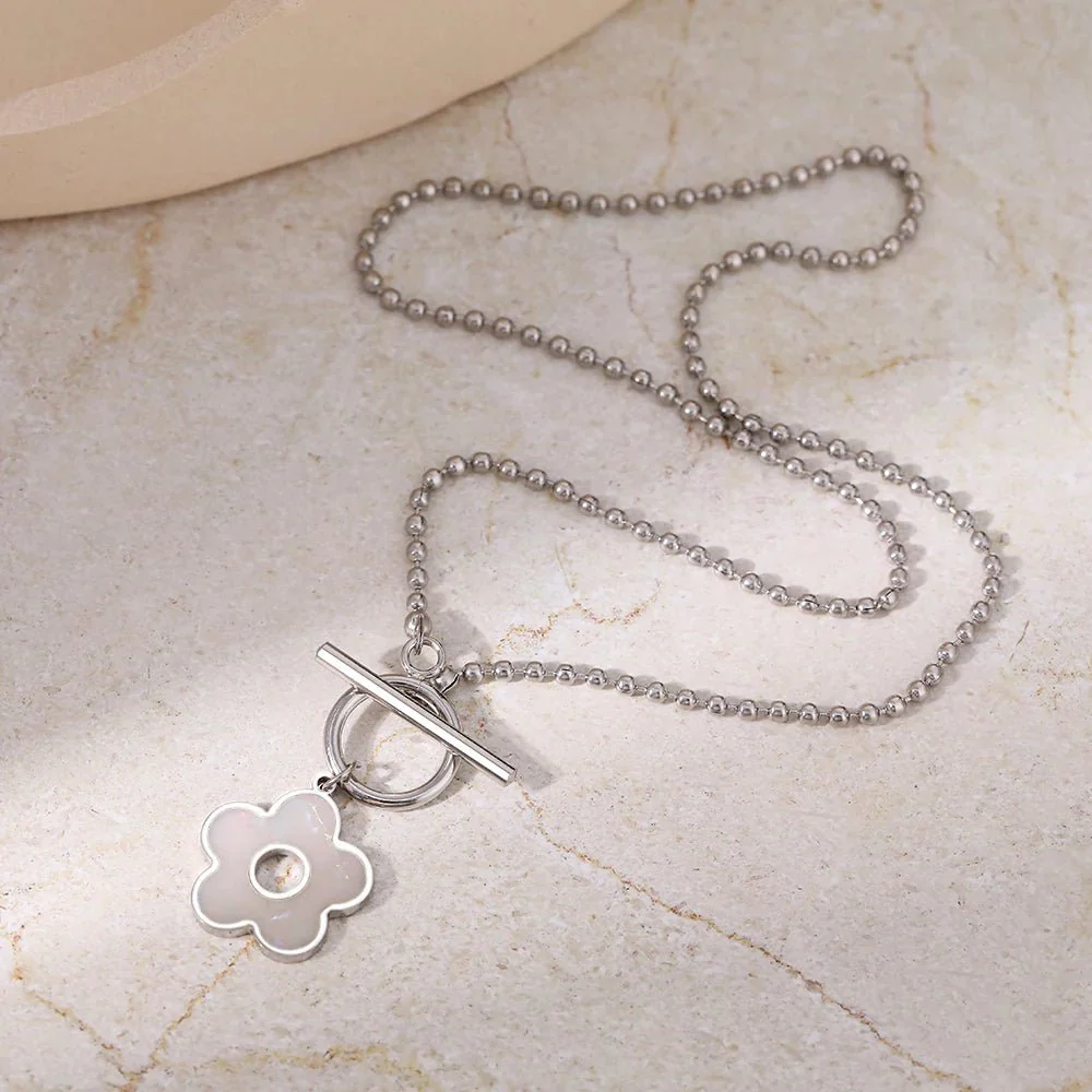 Floral Shell Open Clasp Necklace - Image 3