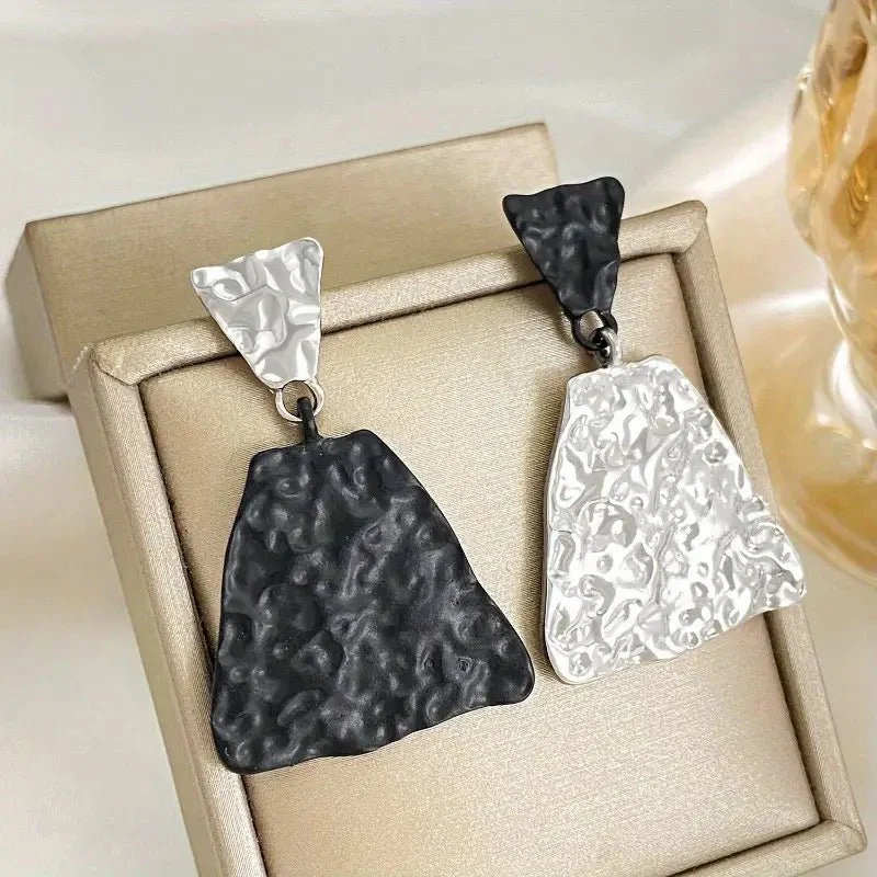 Geometric Textured Black and White Earrings - Image 5