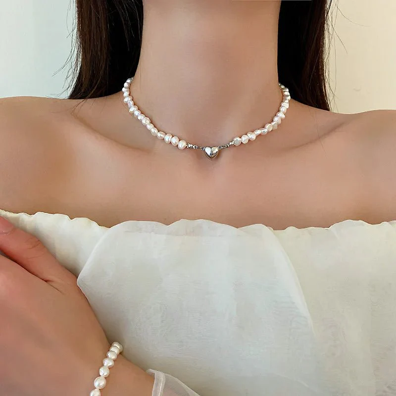 Magnetic Heart Pearl Choker Necklace and Bracelet - Image 3