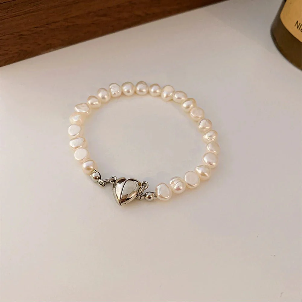 Magnetic Heart Pearl Choker Necklace and Bracelet - Image 7