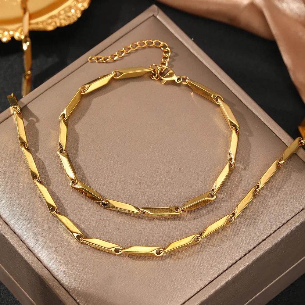 Modern Geometric Chain Necklace and Bracelet Set - Image 7