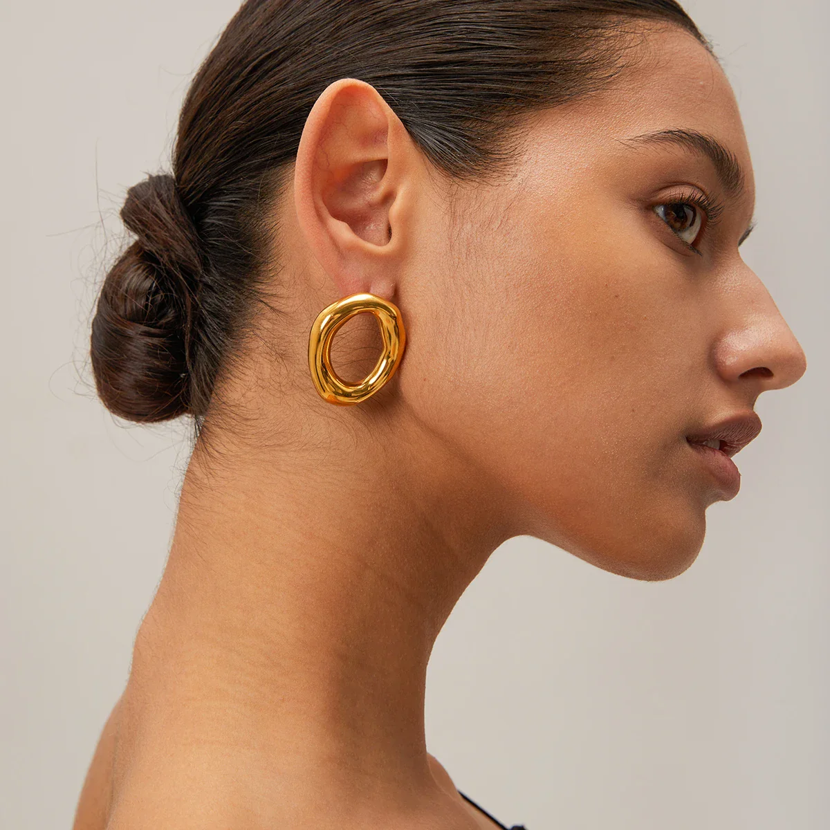 Open Oval Stud Earrings - Image 2