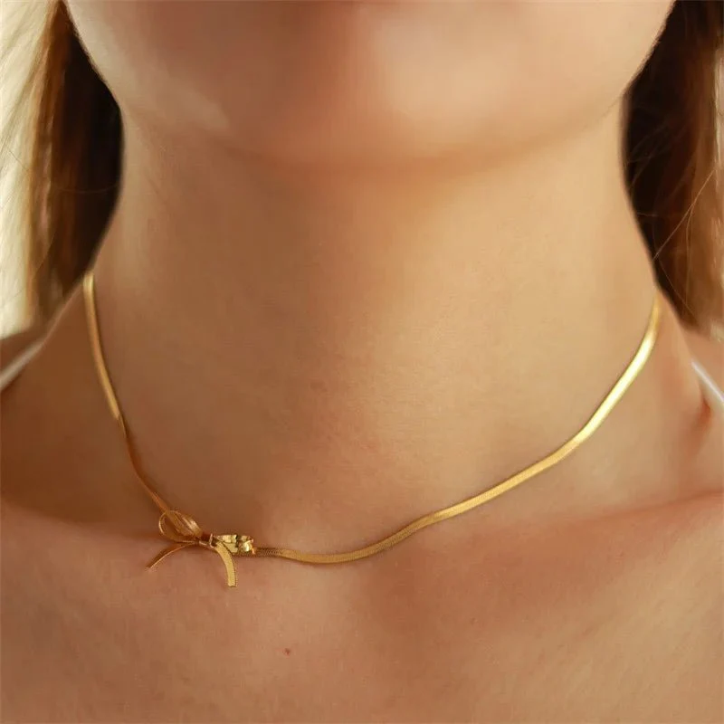 Romantic Dainty Bow Necklace - Image 3