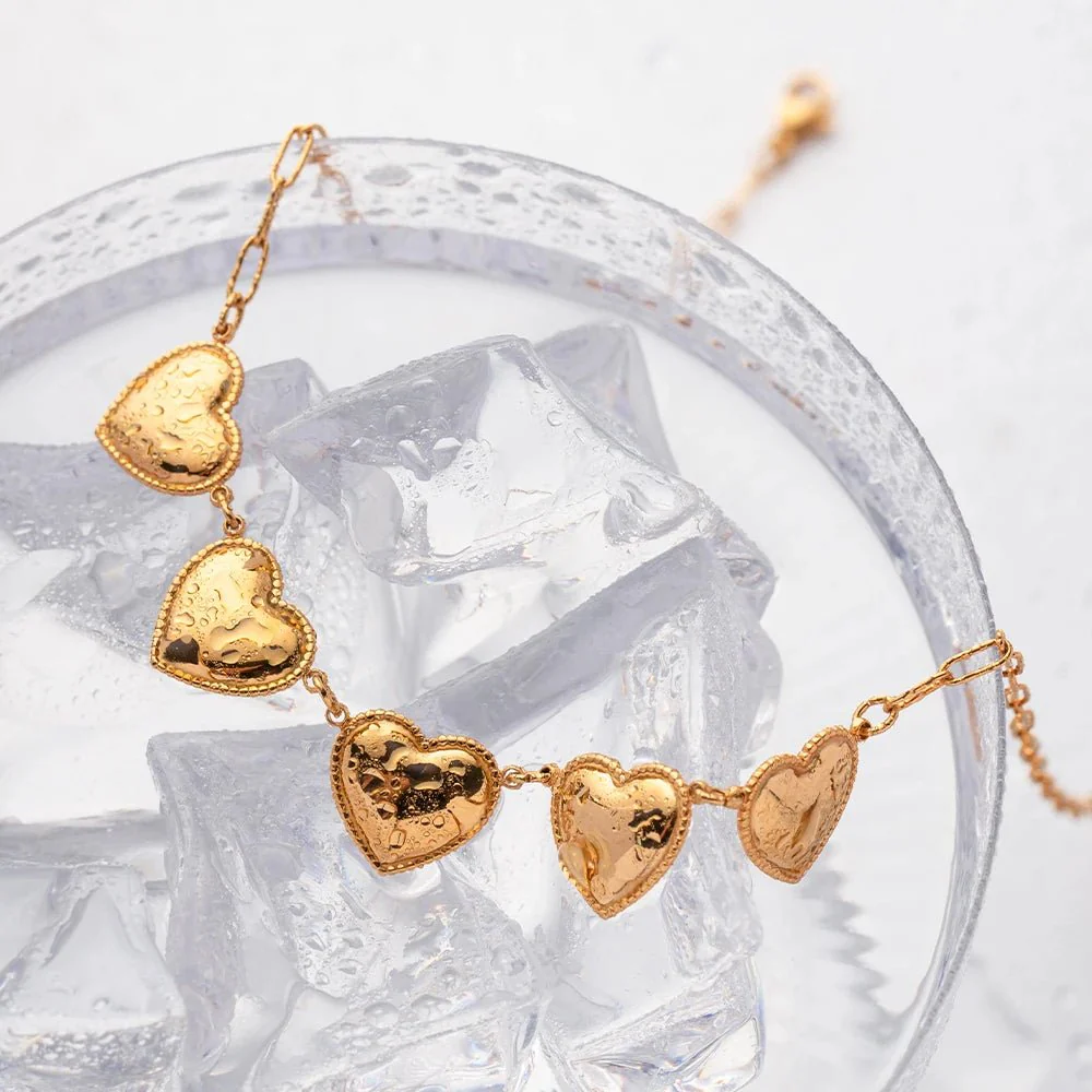 Romantic Five Heart Pendant Necklace - Image 3