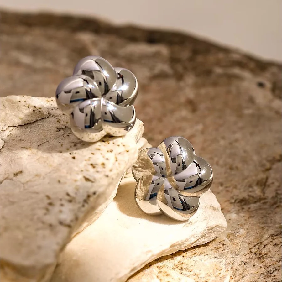 Spiral Bubble Floral Stud Earrings - Image 13